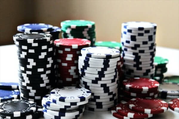 Standard Poker Chips Values and Colors