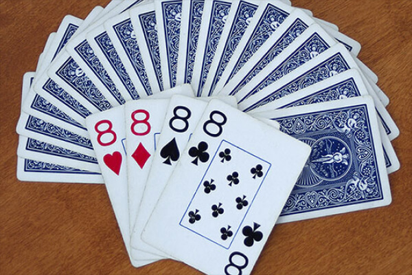 how to play crazy eights